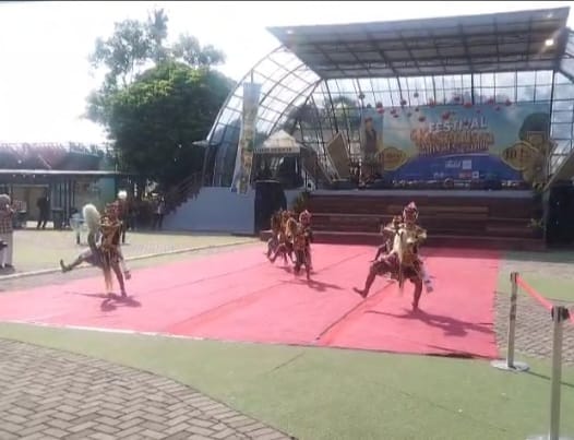 Sanggar Tari Metta Gelar Dialog Budaya di Dusun Semilir