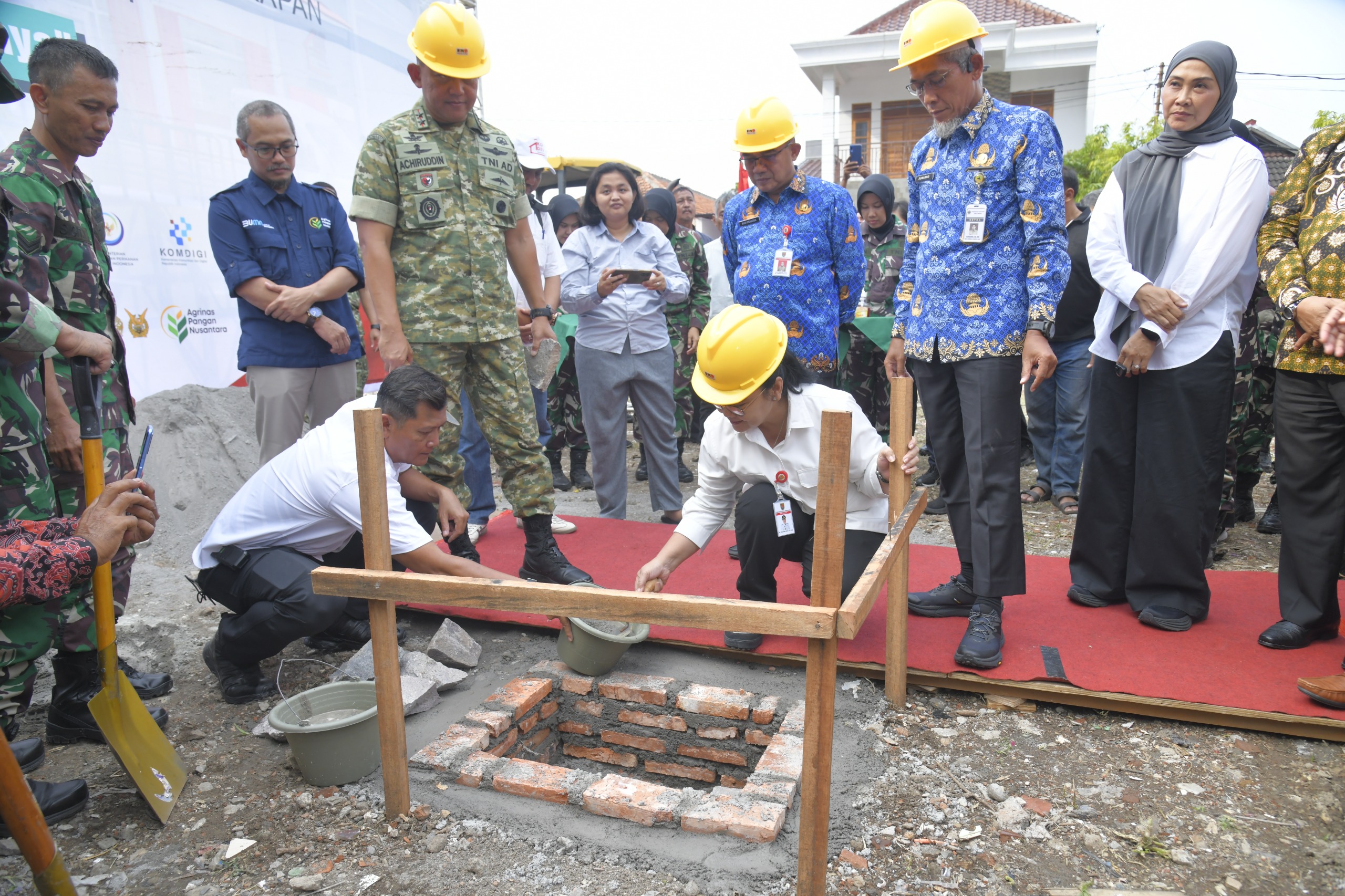 peletakan batu pertama KKMP di Sampangan Kota Semarang. (matasemarang.com/Lia Dina)