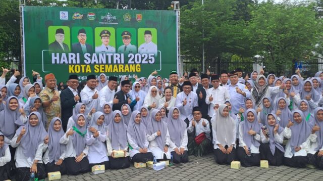 Peringatan Hari Santri Nasional 2025 di Kota Semarang. (matasemarang.com/Lia Dina)