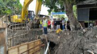 Pembangunan jembatan Desa Kartikajaya (foto: Pemkab Kendal) Pembangunan jembatan Desa Kartikajaya (foto: Pemkab Kendal)