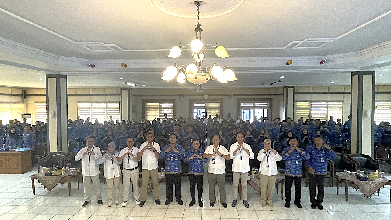 Bank Jateng dukung penyediaan rumah untuk ASN di lingkungan Pemkab Pekalongan (foto: Bank Jateng) Bank Jateng dukung penyediaan rumah untuk ASN di lingkungan Pemkab Pekalongan (foto: Bank Jateng)