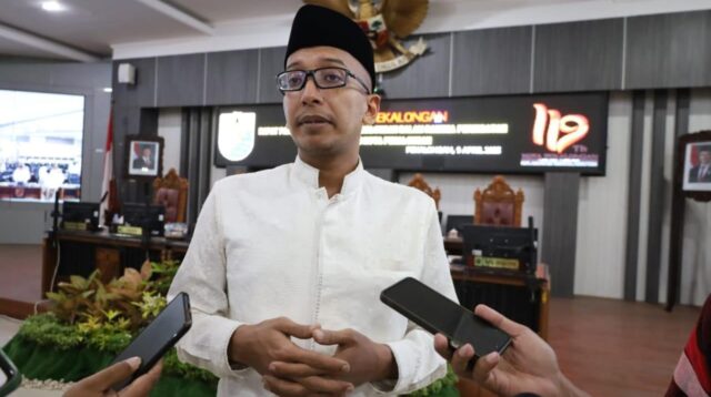 Ketua DPRD Kota Pekalongan M Azmi Basyir (foto: Pemkot Pekalongan)