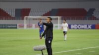 Kahudi Wahyu saat melatih PSIS Semarang (matasemarang.com/Lia Dina)