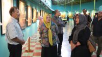 Anggota Komisi B DPRD Jateng melihat karya Affandi di Museum Affandi Anggota Komisi B DPRD Jateng melihat karya Affandi di Museum Affandi