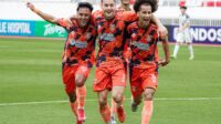 Kendal Tornado FC rayakan kemenangan atas Persipura. (matasemarang.com/Lia Dina) Kendal Tornado FC rayakan kemenangan atas Persipura. (matasemarang.com/Lia Dina)
