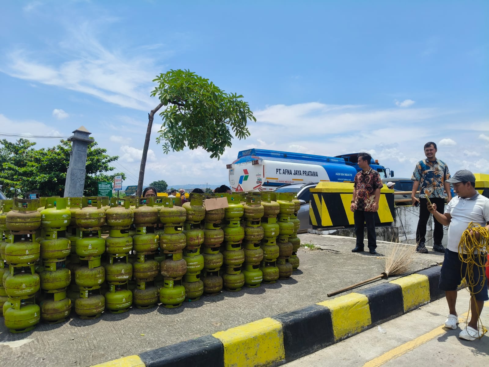 Pemprov Jateng dan Pertamina pastikan LPG 3 Kg tetap tersedia (foto: Pemprov Jateng)
