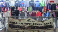 Rencana-pelarangan-impor-peredaran-pakaian-bekas-ilegal-241025-Pal-1.jpg