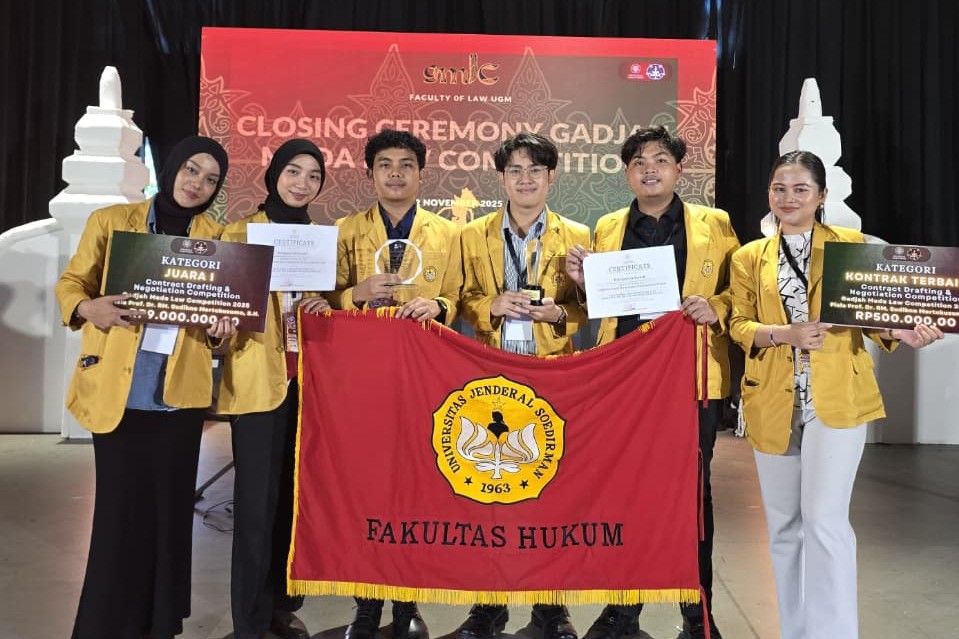 Tim dari FH Unsoed raih 2 juara dalam Gadjah Mada Law Competition 2025 (foto: Humas Unsoed)