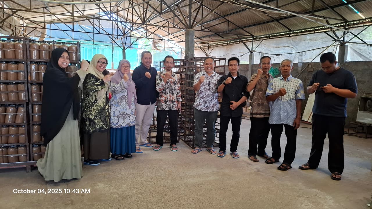 Unsoed-Unwiku dorong optimalisasi ekonomi Desa Wisata Winduaji Brebes (foto: Humas Unsoed)