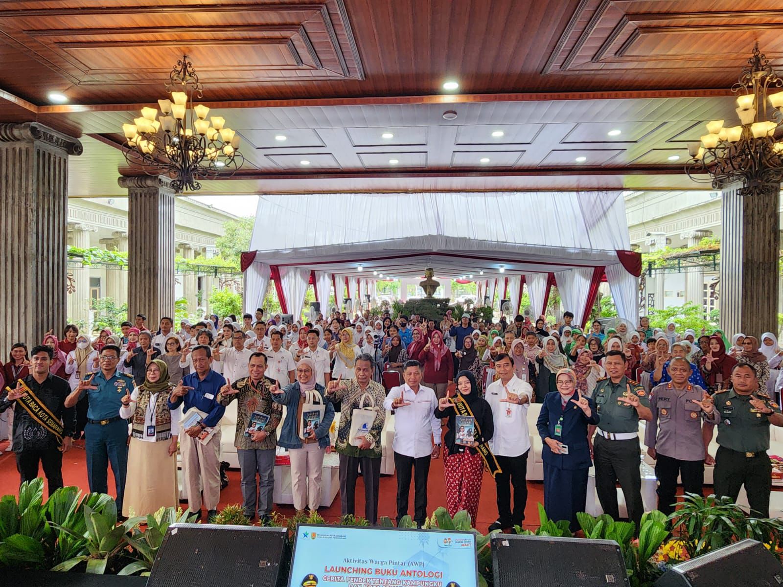 Launching antologi cerita pendek Dinas Arpus Kota Semarang. (matasemarang.com/Lia Dina)