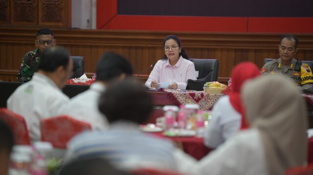 Wali Kota Semarang saat memimpin rakor kebencanaan di Balai Kota. (matasemarang.com/Lia Dina)