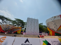 Sport Climbing center di Jatidiri Semarang. (matasemarang.com/Lia Dina)