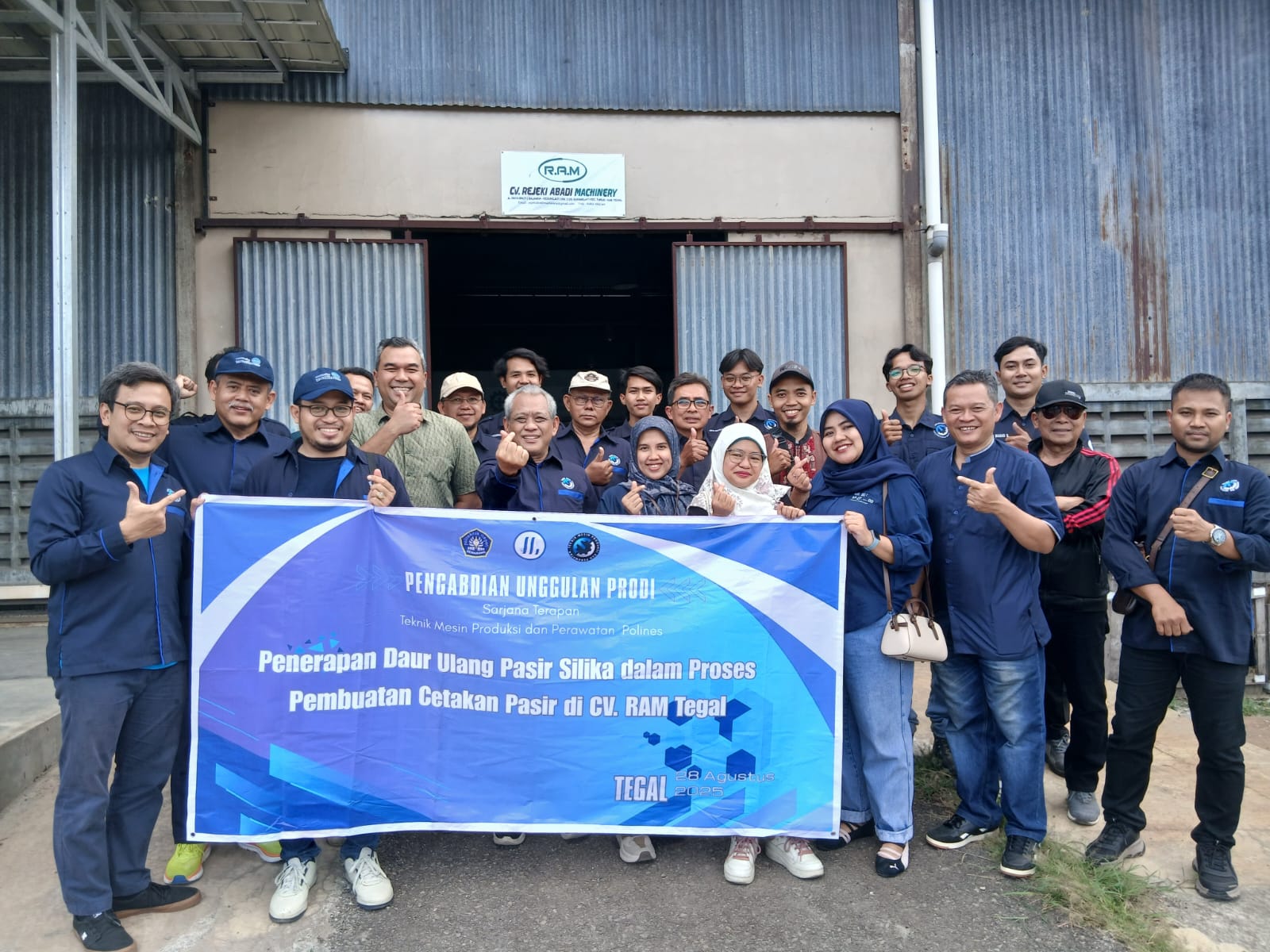 Tim Polines terapkan teknologi daur ulang pasir silika (foto: Polines) Tim Polines terapkan teknologi daur ulang pasir silika (foto: Polines)