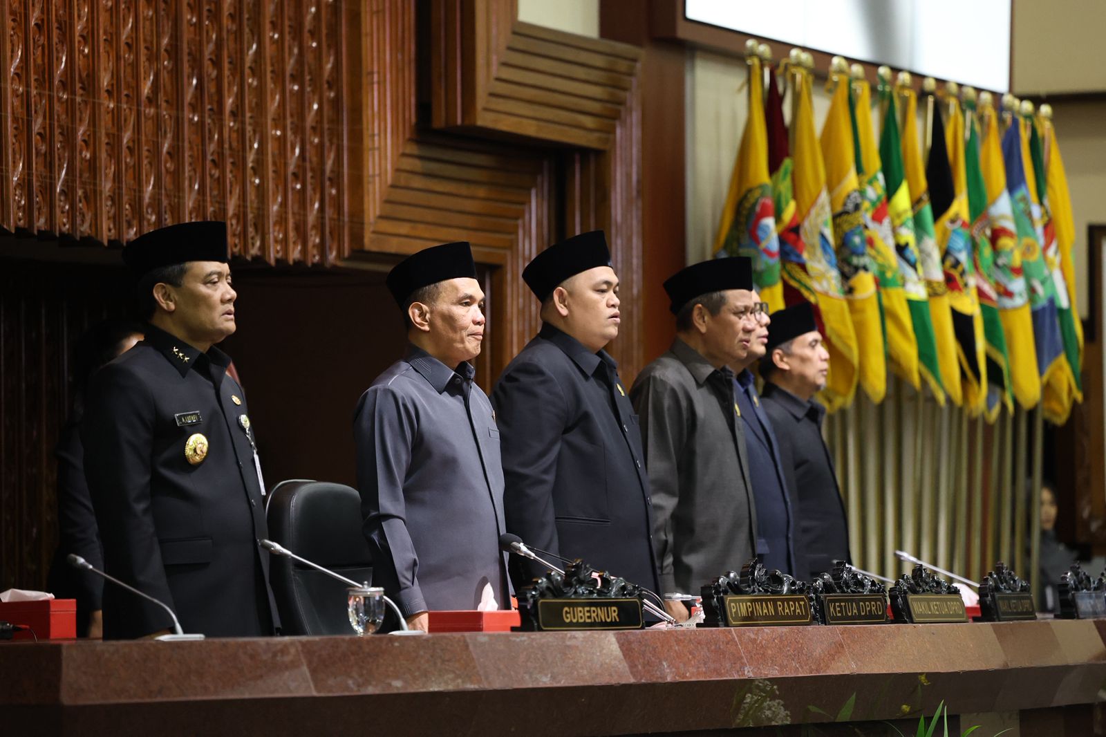 Ketua DPRD Jateng Sumanto saat rapat paripurna di Gedung Berlian, Kota Semarang, Kamis 20 November 2025 Ketua DPRD Jateng Sumanto saat rapat paripurna di Gedung Berlian, Kota Semarang, Kamis 20 November 2025