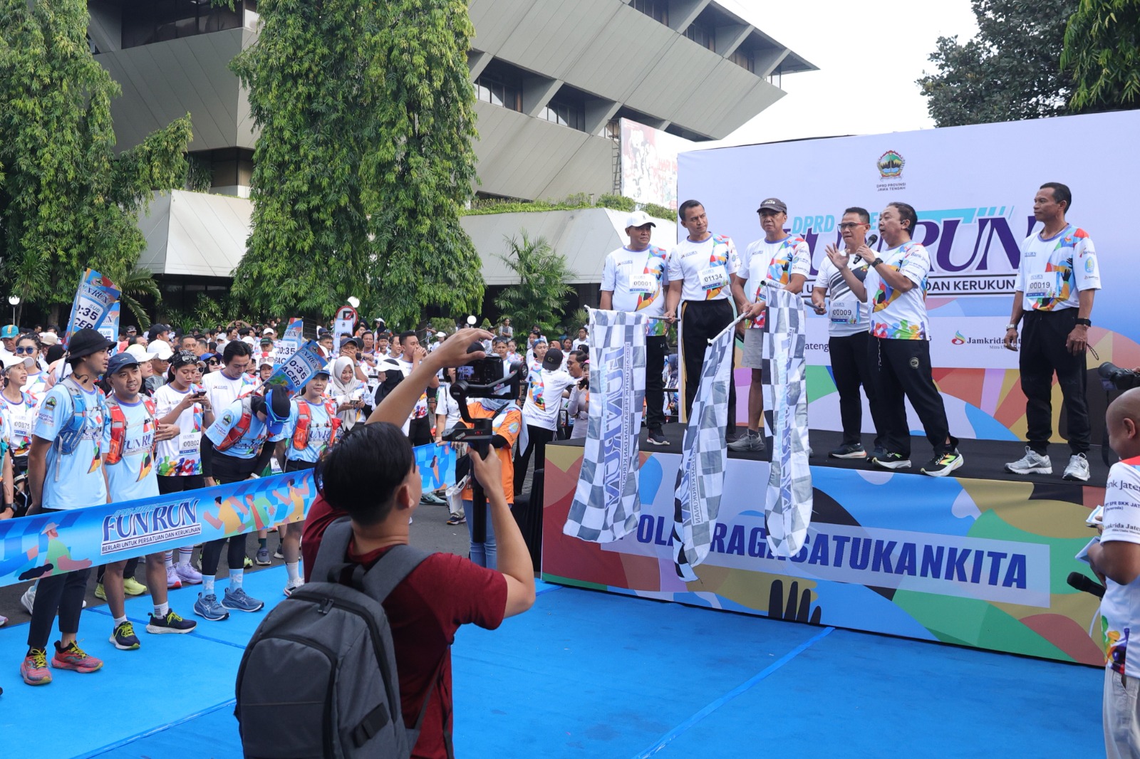 DPRD Jateng Fun Run yang digelar pada Sabtu 22 November 2025
