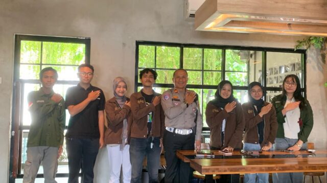 Mahasiswa Undip diminta tertib berlalu lintas (foto: Polsek Tembalang)