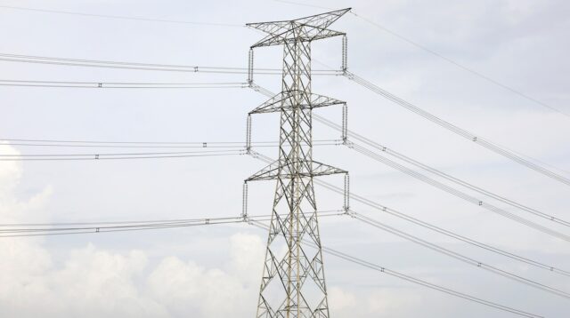 Menara SUTT (pixabay/ mgmortuzaali)