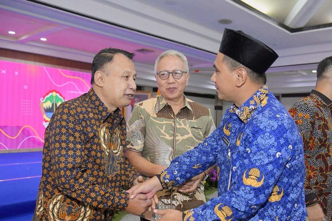 Djoko Riyanto dan Rukiyanto saat menghadiri pelantikan Dekranasda kabupaten/kota se-Jateng