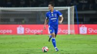 Alfeandra Dewangga tampil sebagai starter di lini belakang Persib Bandung saat melawan Bhayangkara FC (I.League)