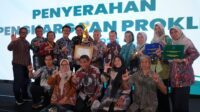 Penerimaan penghargaan Proklim Lestari dan Utama. (matasemarang.com/Lia Dina)