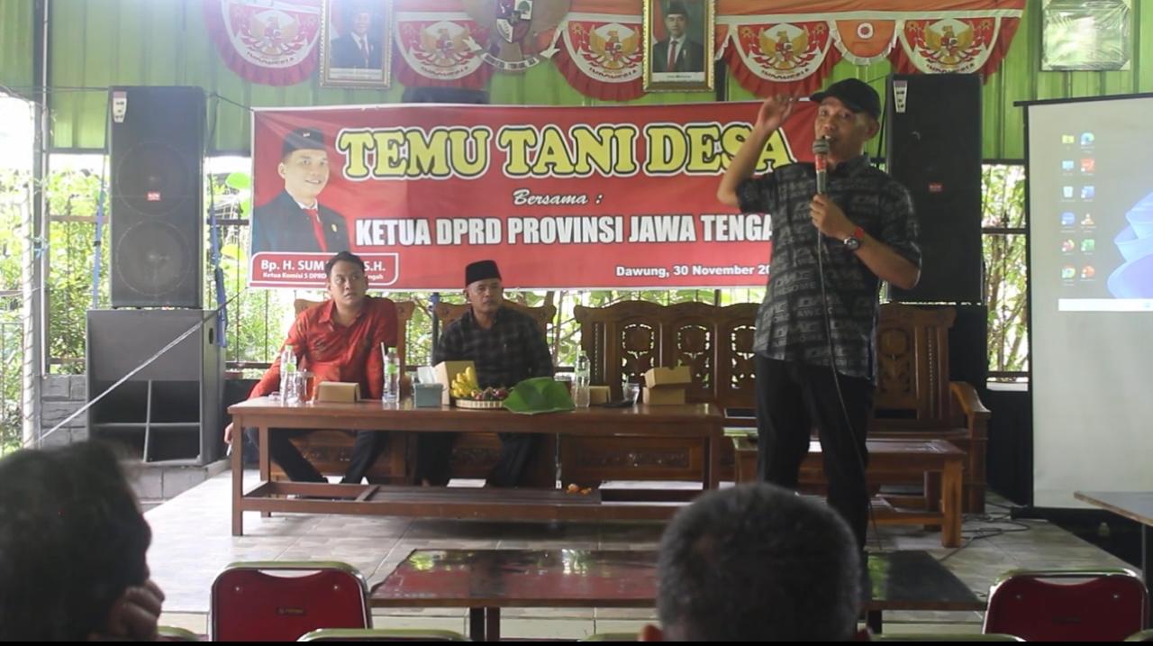 Ketua DPRD Jateng Sumanto dalam acara Temu Tani di Desa Dawung, Kecamatan Matesih, Kabupaten Karanganyar Ketua DPRD Jateng Sumanto dalam acara Temu Tani di Desa Dawung, Kecamatan Matesih, Kabupaten Karanganyar
