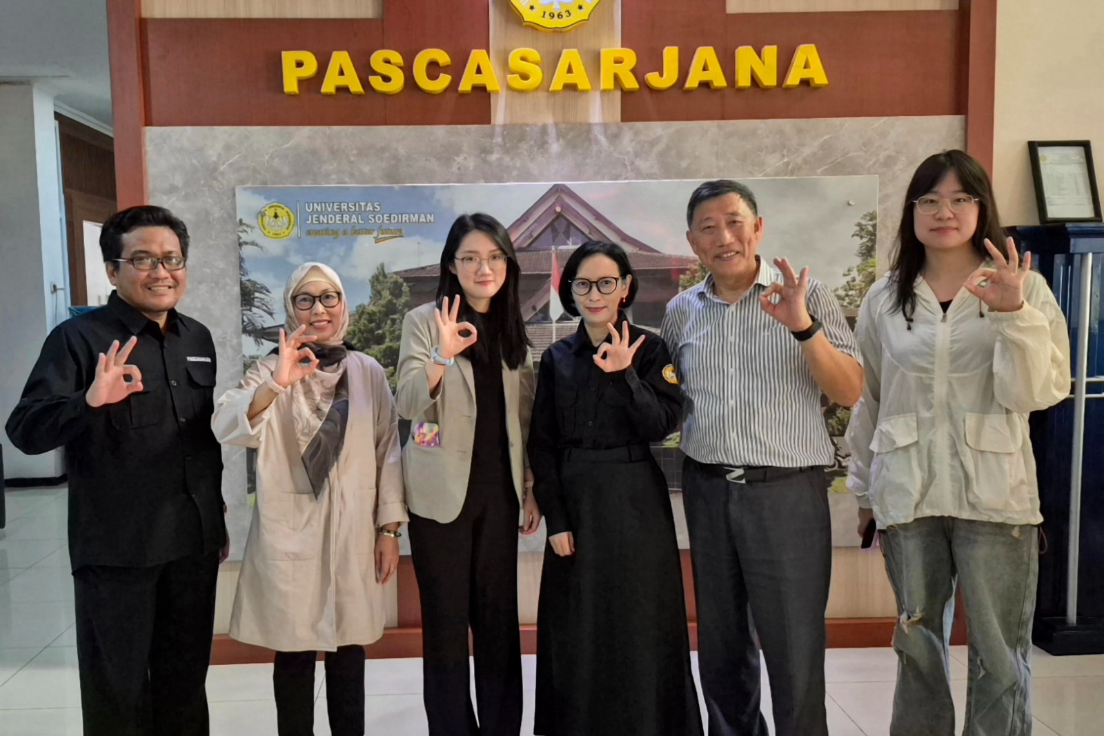 International Guest Lecture Unsoed 2025 menghadirkan pakar internasional dari China, 19 November 2025 (fofto: Humas Unsoed) International Guest Lecture Unsoed 2025 menghadirkan pakar internasional dari China, 19 November 2025 (fofto: Humas Unsoed)