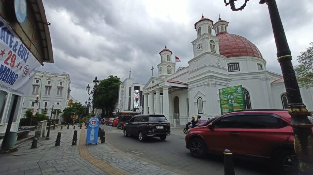 Kawasan Kota Lama bersih dari kabel udara. (matasemarang.com/Lia dina)