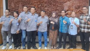 Ombudsman RI Jawa tengah bersama direksi PDAM tirta moedal semarang. (matasemarang.com/Lia Dina)