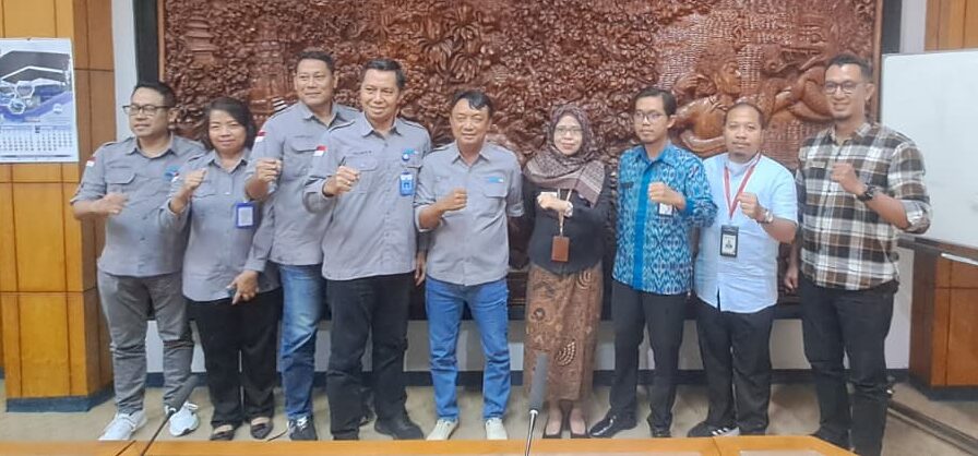 Ombudsman RI Jawa tengah bersama direksi PDAM tirta moedal semarang. (matasemarang.com/Lia Dina)