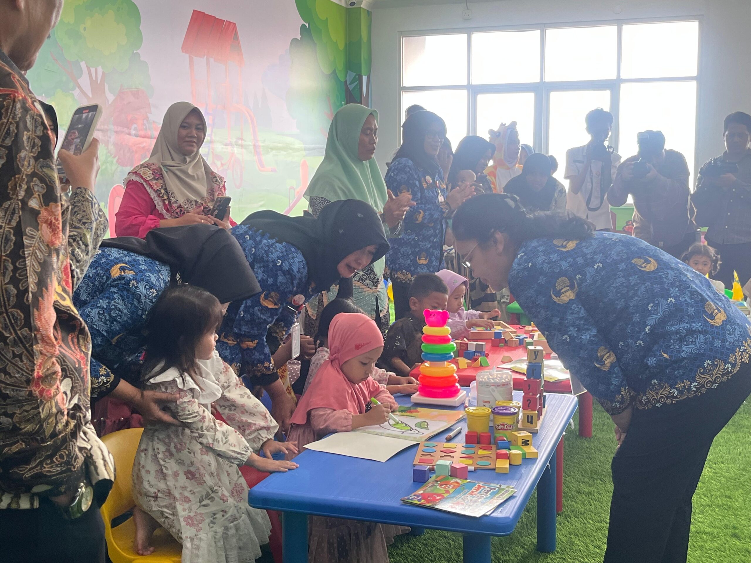 Wali Kota Semarang kunjungi Daycare RSWN. (matasemarang.com/Lia Dina) Wali Kota Semarang kunjungi Daycare RSWN. (matasemarang.com/Lia Dina)