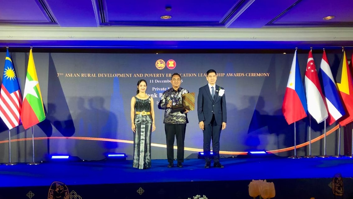Bank Jateng dianugerahi The 7th ASEAN RDPE Leadership Award di Bangkok Thailand pada 11 Desember 2025 (foto: Bank Jateng) Bank Jateng dianugerahi The 7th ASEAN RDPE Leadership Award di Bangkok Thailand pada 11 Desember 2025 (foto: Bank Jateng)