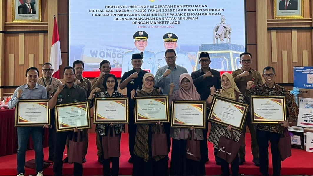 Sinergi Bank Jateng Wonogiri dorong PAD lewat QRIS (foto: Bank Jateng)