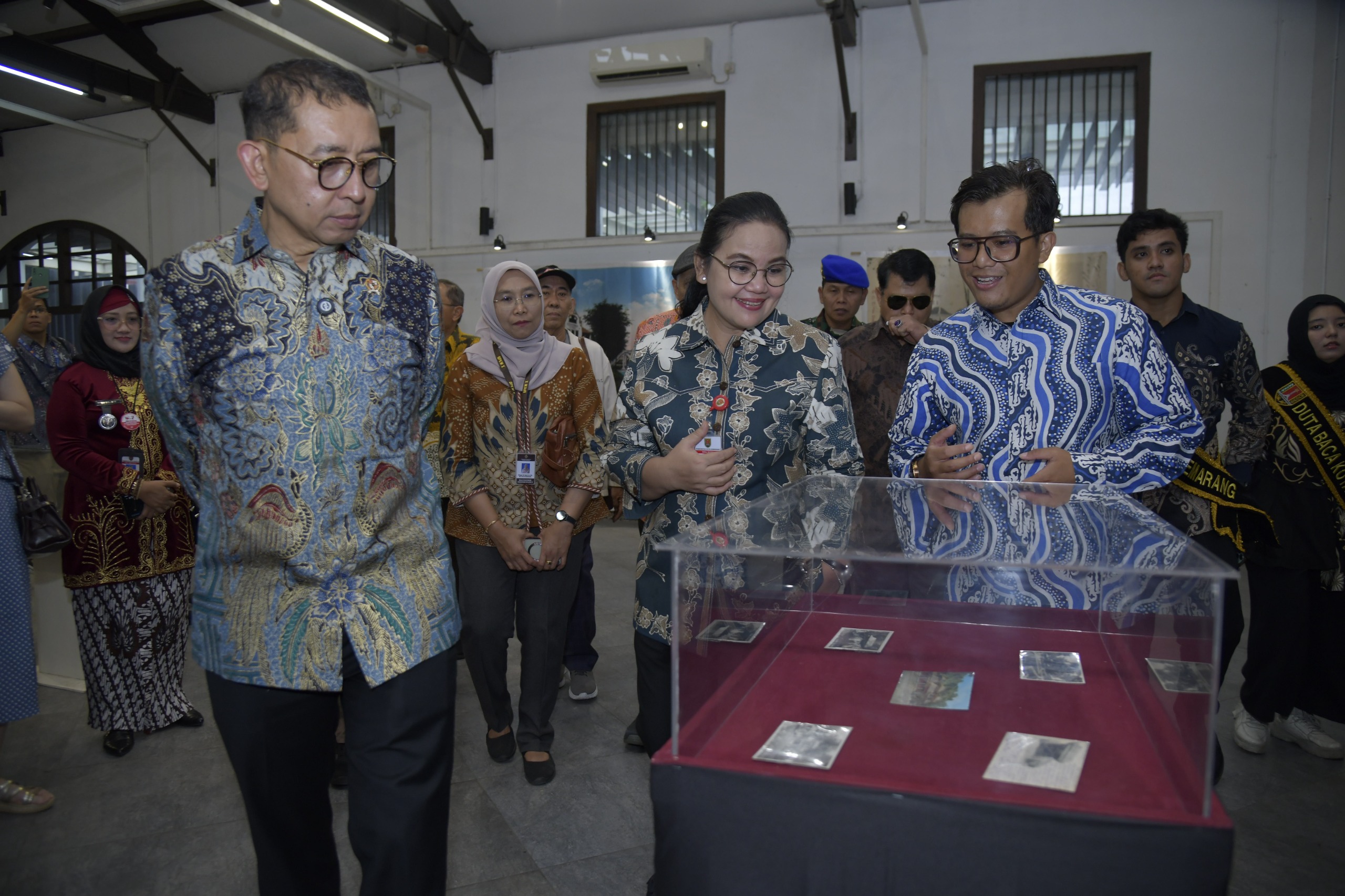 Pameran dan peluncuran kartu pos sejarah Semarang. (matasemarang.com/Lia Dina) Pameran dan peluncuran kartu pos sejarah Semarang. (matasemarang.com/Lia Dina)