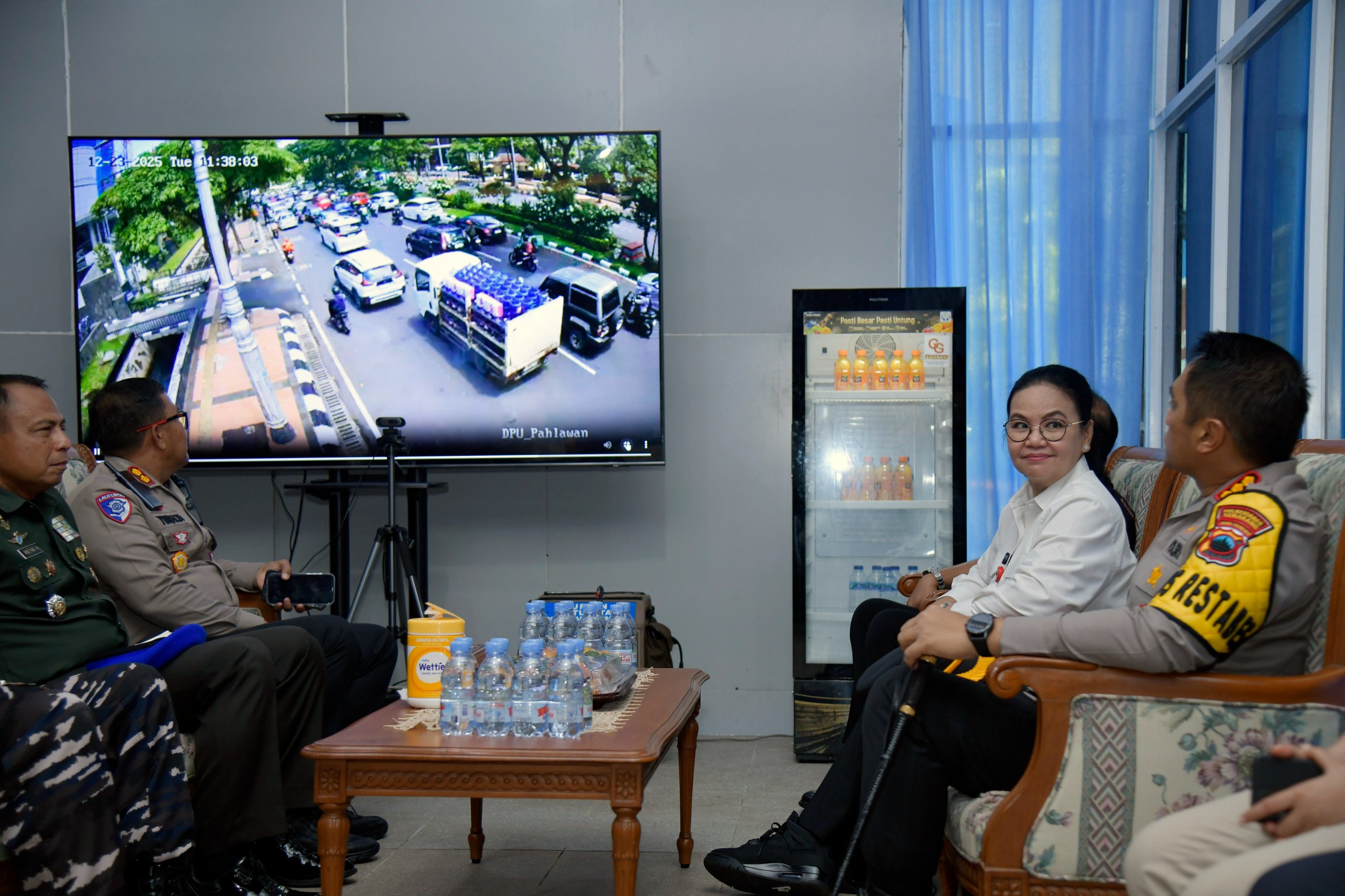 Wali Kota Semarang emmantau lalu lintas semarang melalui posko pengamanan (matasemarang.com/Lia Dina)