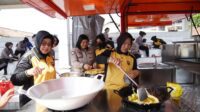 Personel kepolisian dilatih memasak sebagai persiapan jika ada bencana (foto: Polrestabes Semarang)