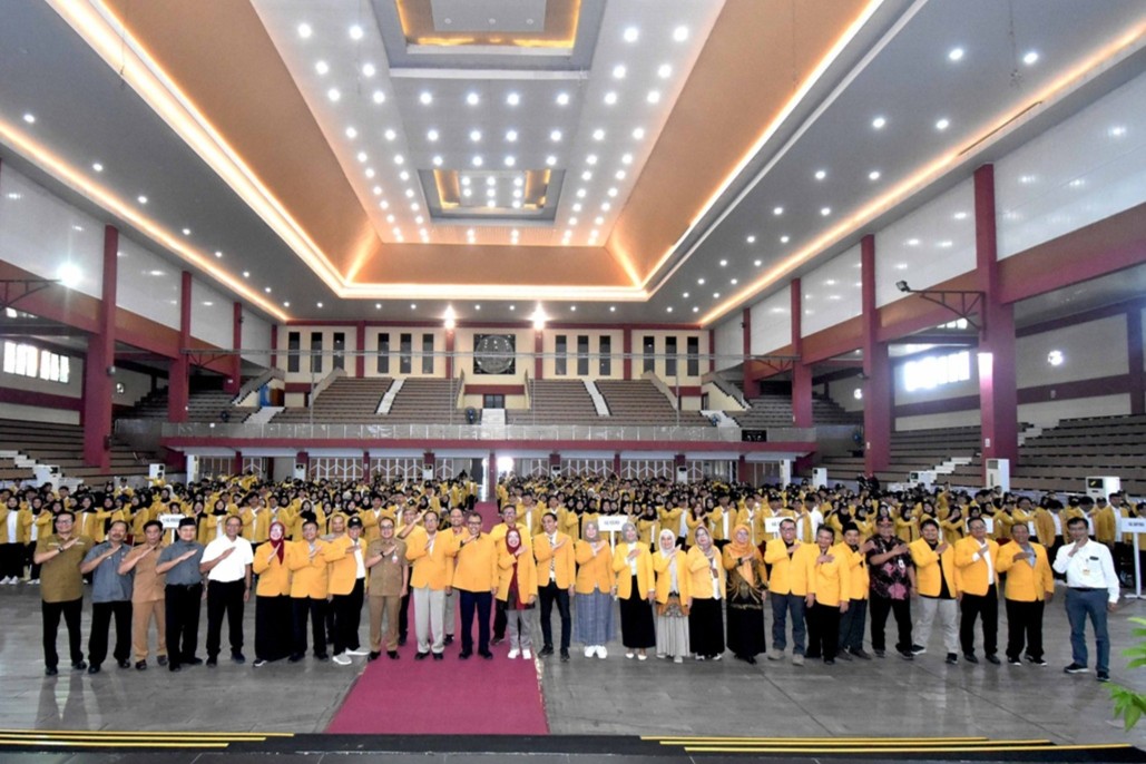 Pelepasan mahasiswa KKN Unsoed 2026 di Auditorium Graha Widyatama Prof. Rubijanto Misman, Selasa 6 Januari 2026 (foto: Humas Unsoed)