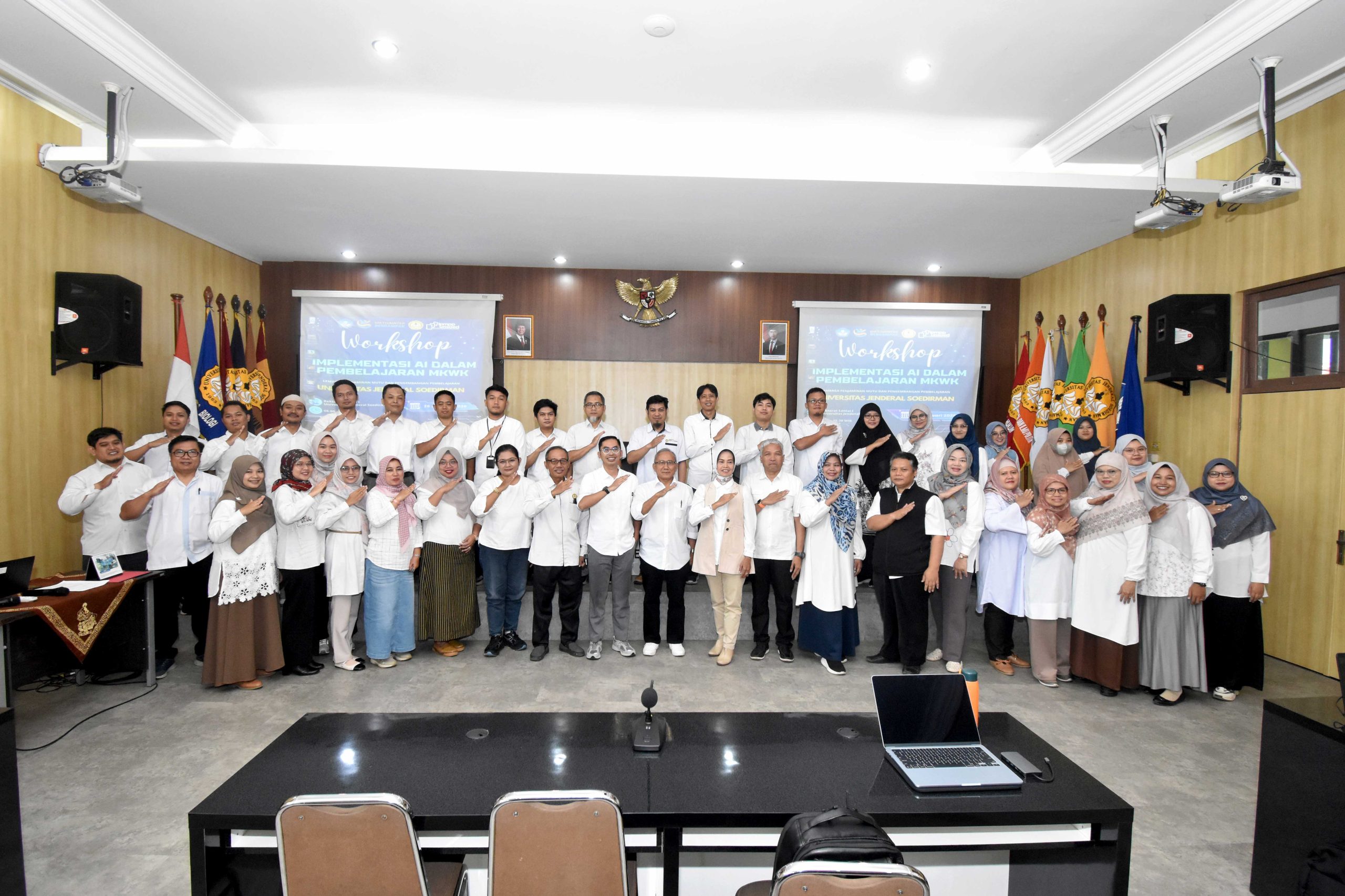 Workshop implementasi AI di Unsoed diikuti dosen pengampu MKWK, Senin 26 Januari 2026 (foto: Humas Unsoed)