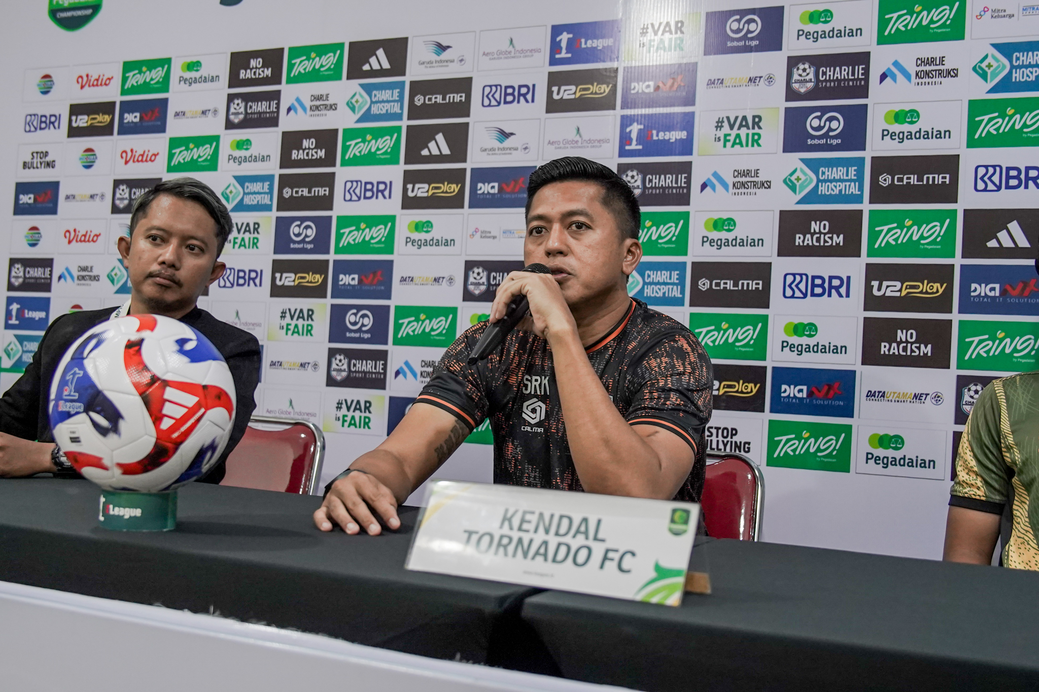 Press Conference Kendal Tornado FC jelang pertandingan. (matasemarang.com/Lia Dina)