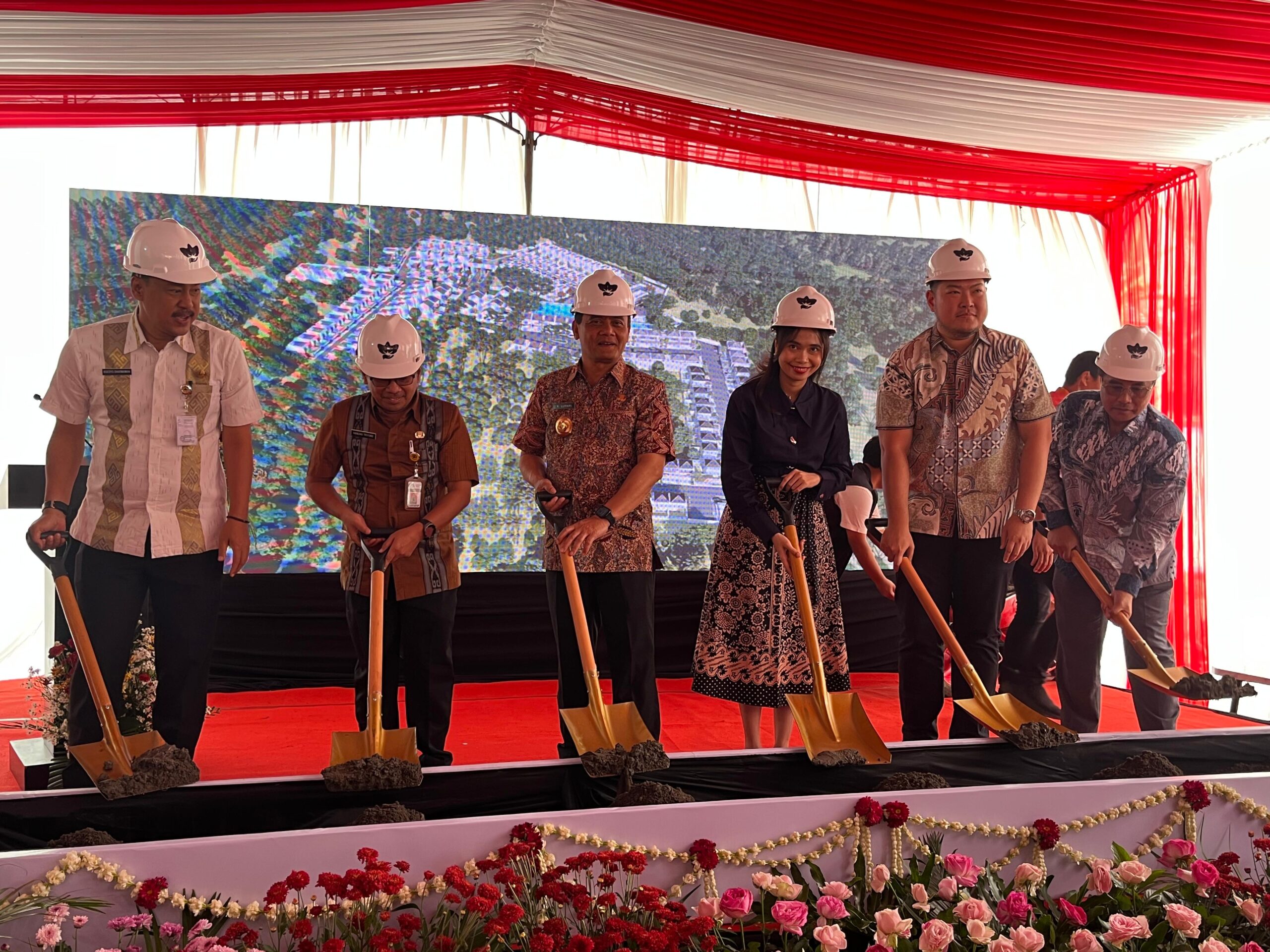 Groundbreaking Cluster Sakalint. (matasemarang.com/Lia Dina) Groundbreaking Cluster Sakalint. (matasemarang.com/Lia Dina)