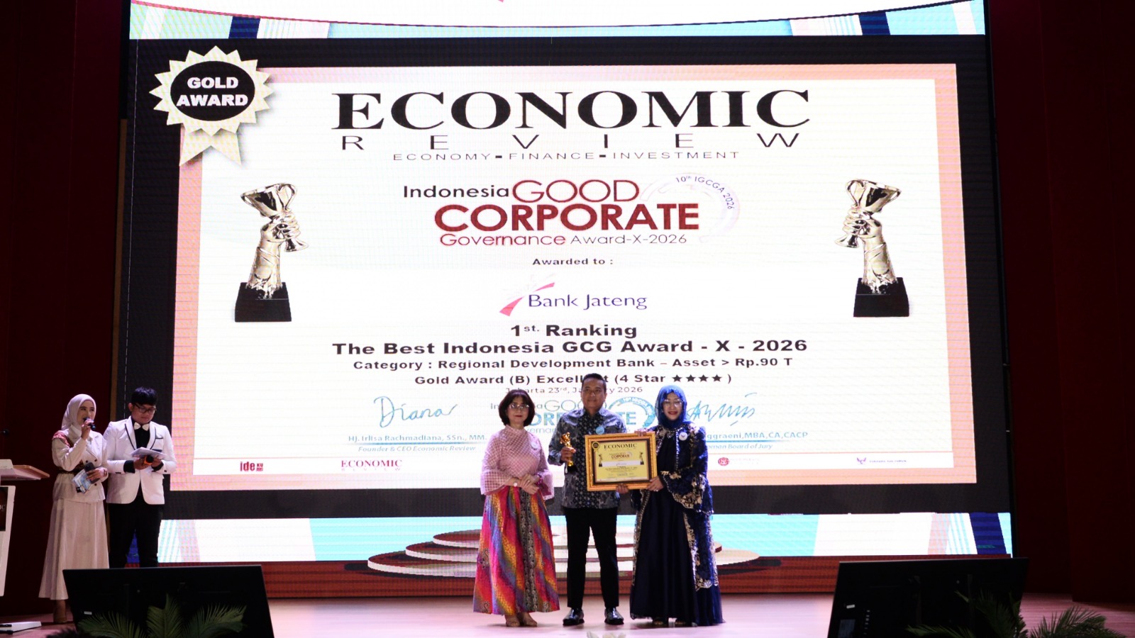 Bank Jateng meraih penghargaan dalam Indonesia Good Corporate Governance Award - X - 2026 (foto: Bank Jateng) Bank Jateng meraih penghargaan dalam Indonesia Good Corporate Governance Award - X - 2026 (foto: Bank Jateng)