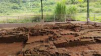Struktur bata rapuh Candi Bata Gringsing di Batang, situs tertua Jawa Tengah yang butuh ekskavasi lanjutan (foto: Pemkab Batang)