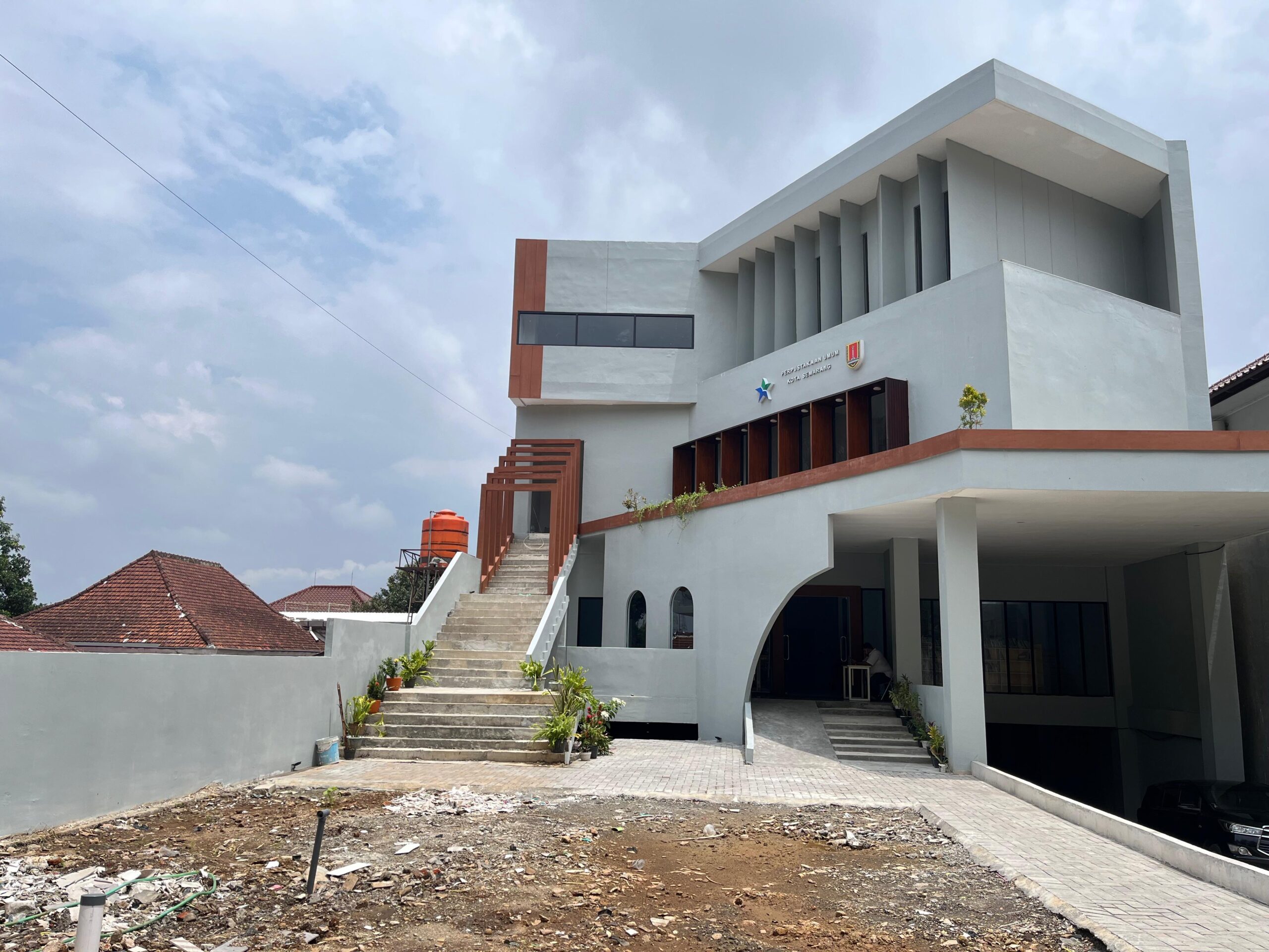 Perpustakaan Kota Semarang. (matasemarang.com/Lia Dina) Perpustakaan Kota Semarang. (matasemarang.com/Lia Dina)