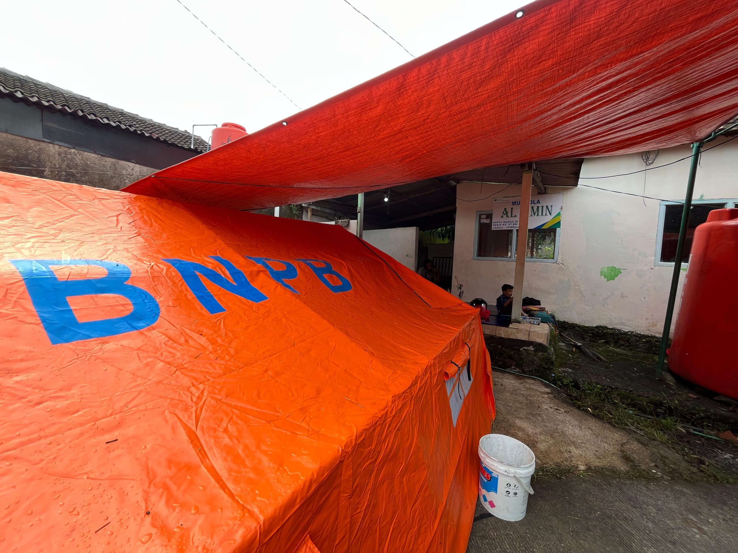 tenda darurat di Jangli. (matasemarang.com/Lia Dina)