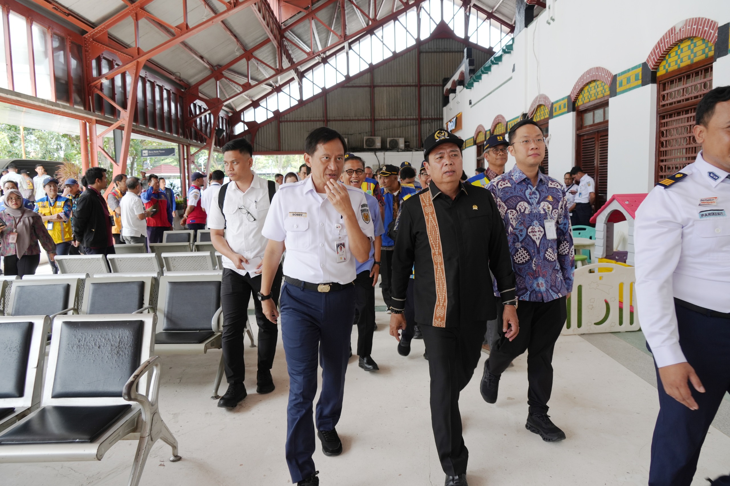 Komisi V DPR RI kunjungi Stasiun Semarang Tawang. (matasemarang.com/Lia dina)