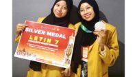 Tim Mahasiswa S1 Biologi Unsoed saat menerima penghargaan Silver Medal di Universitas Janabadra (foto: Humas Unsoed)