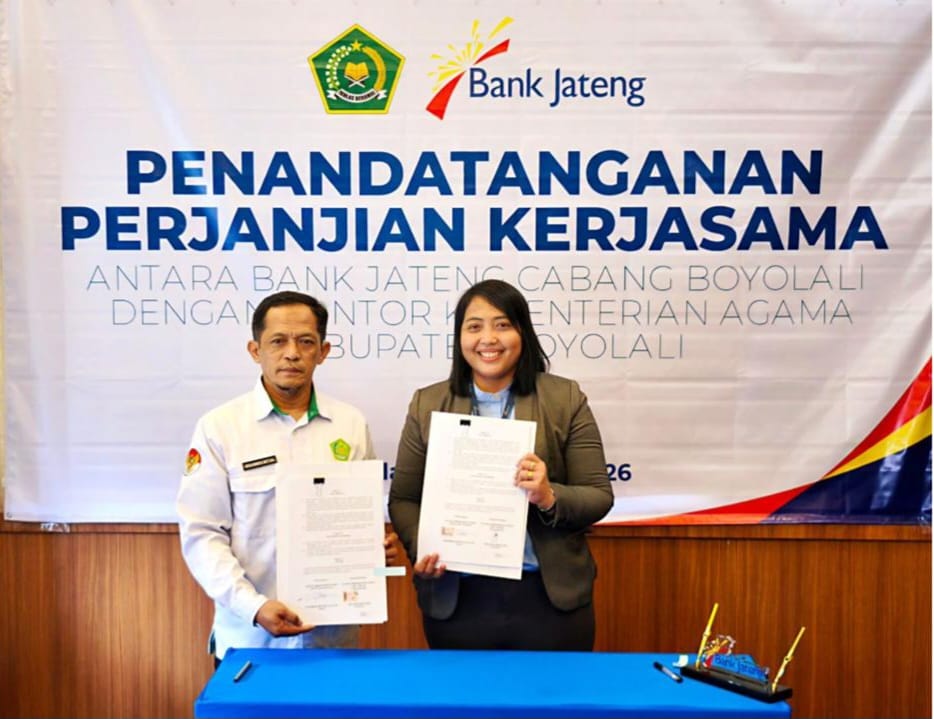 Penandatanganan kerja sama Bank Jateng Cabang Boyolali dengan Kemenag Boyolali untuk pengelolaan gaji ASN dan PPPK (foto: Bank Jateng)