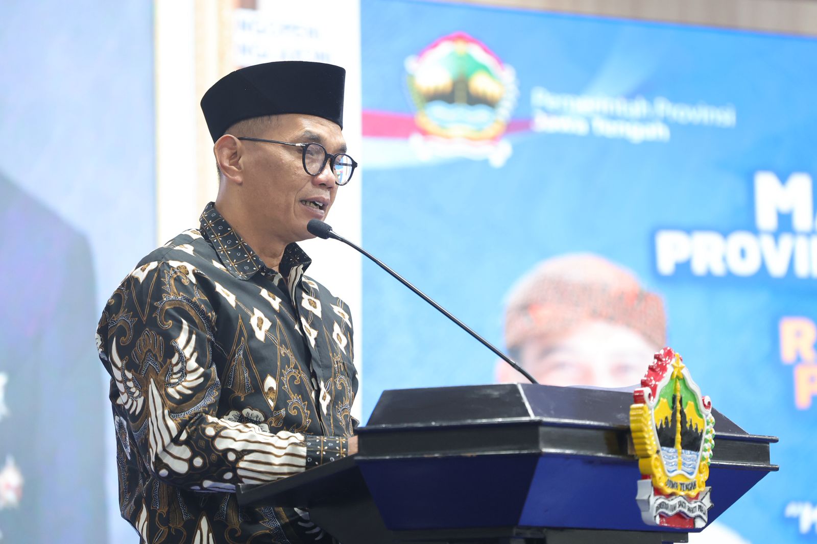 Ketua DPRD Jateng Sumanto