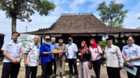 Komisi B DPRD Jateng saat mengunjungi Desa Wisata Mina Padi Samberembe Sleman (foto: DPRD Jateng) Komisi B DPRD Jateng saat mengunjungi Desa Wisata Mina Padi Samberembe Sleman (foto: DPRD Jateng)