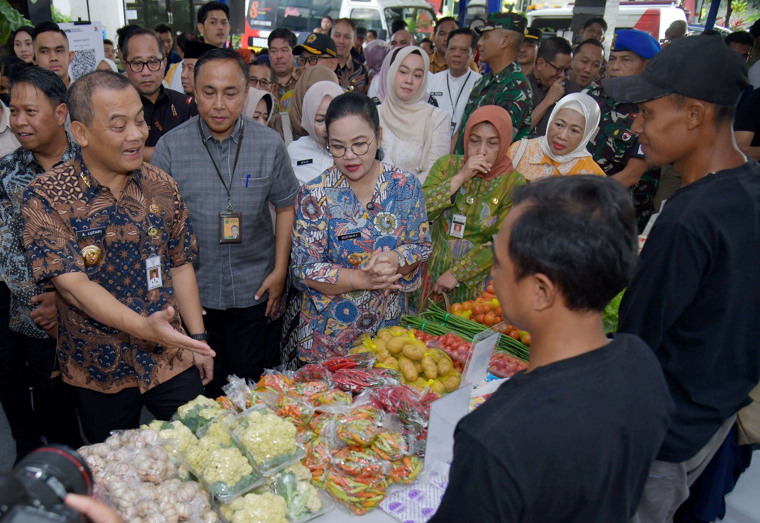 Gerakan Pangan Murah di Kecamatan Semarang Barat. (matasemarang.com/Lia Dina)