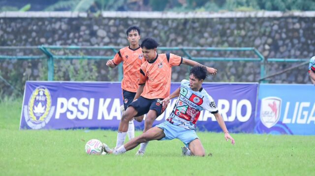 Kendal Tornado FC Youth lakukan simulasi EPA U-19. (matasemarang.com/Lia Dina)